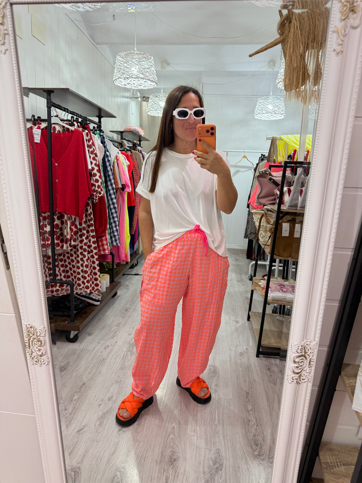Pantalón vichy fluor coral y rosa