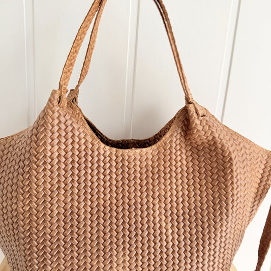 Bolso piel Midi efecto trenzado camel