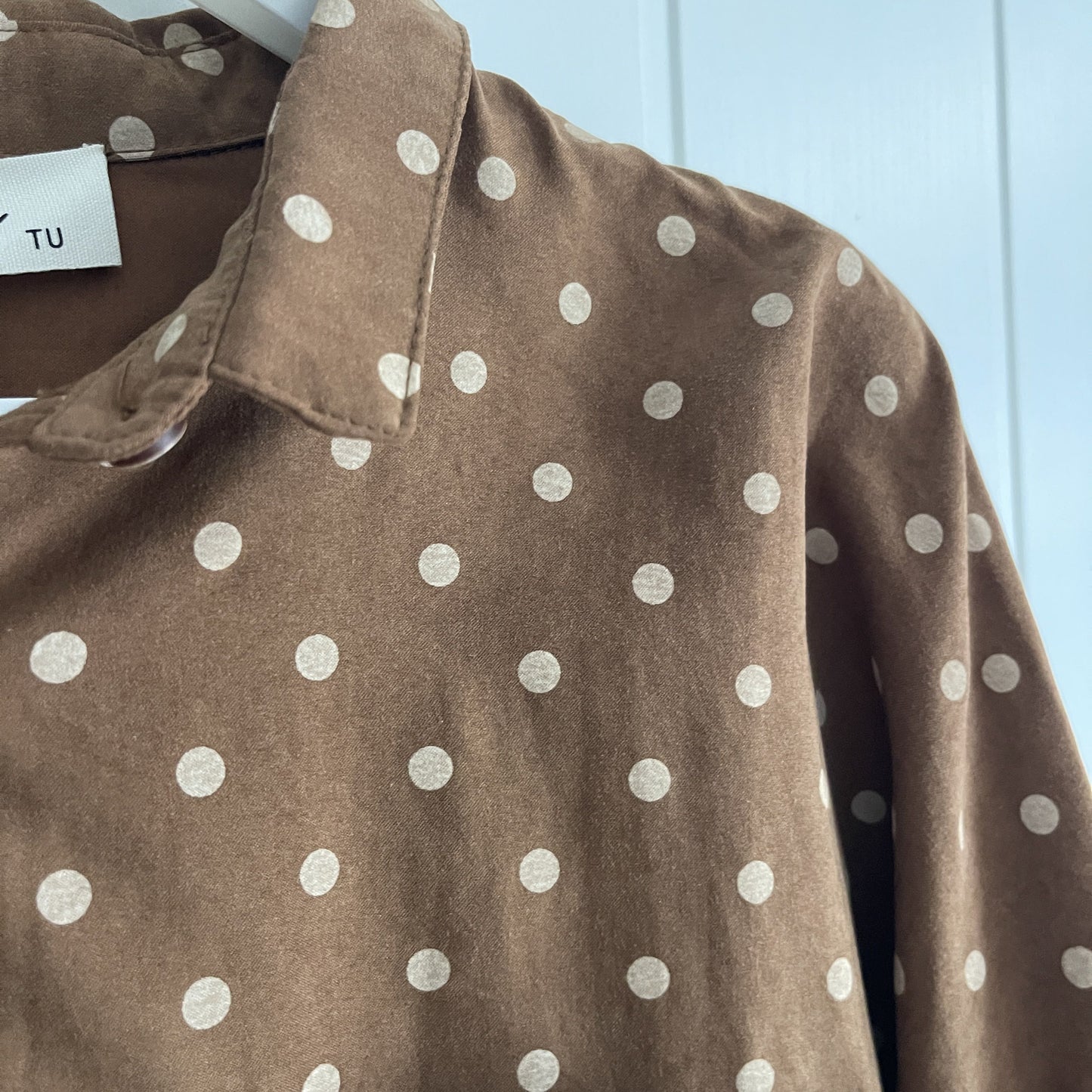 Camisa Mila topos marrón