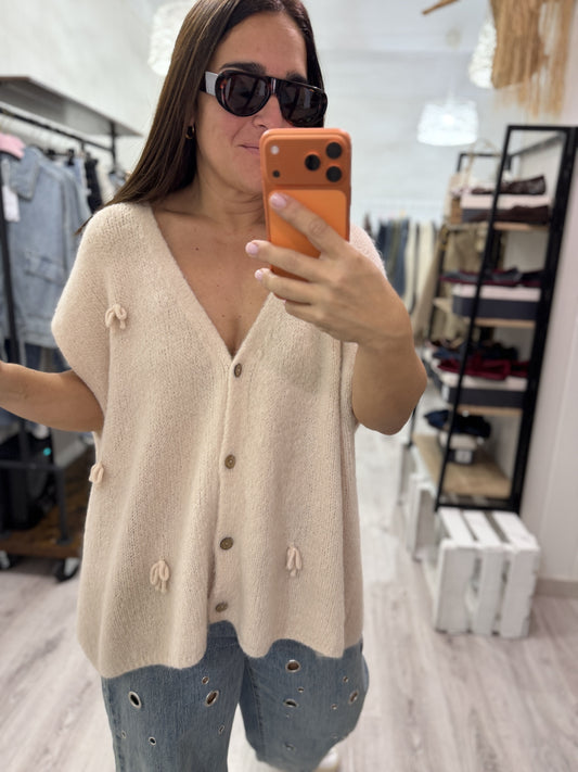 Chaleco Lacitos oversize beige