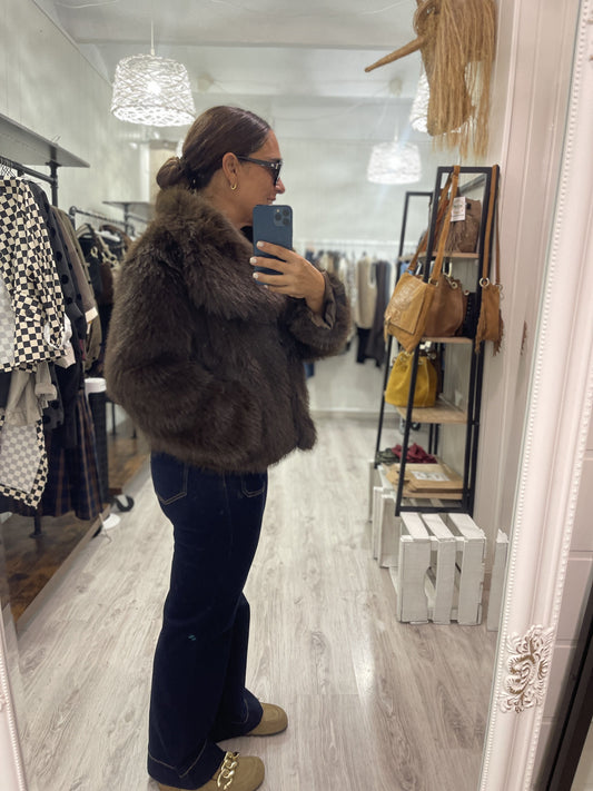 Chaqueta Paola pelo sintético chocolate