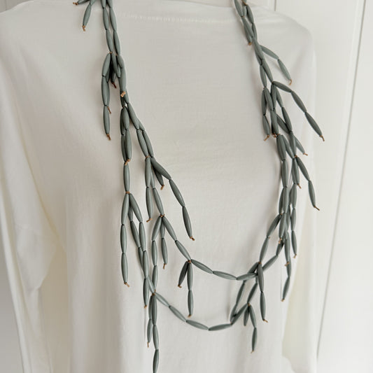 Collar Cascada verde agua