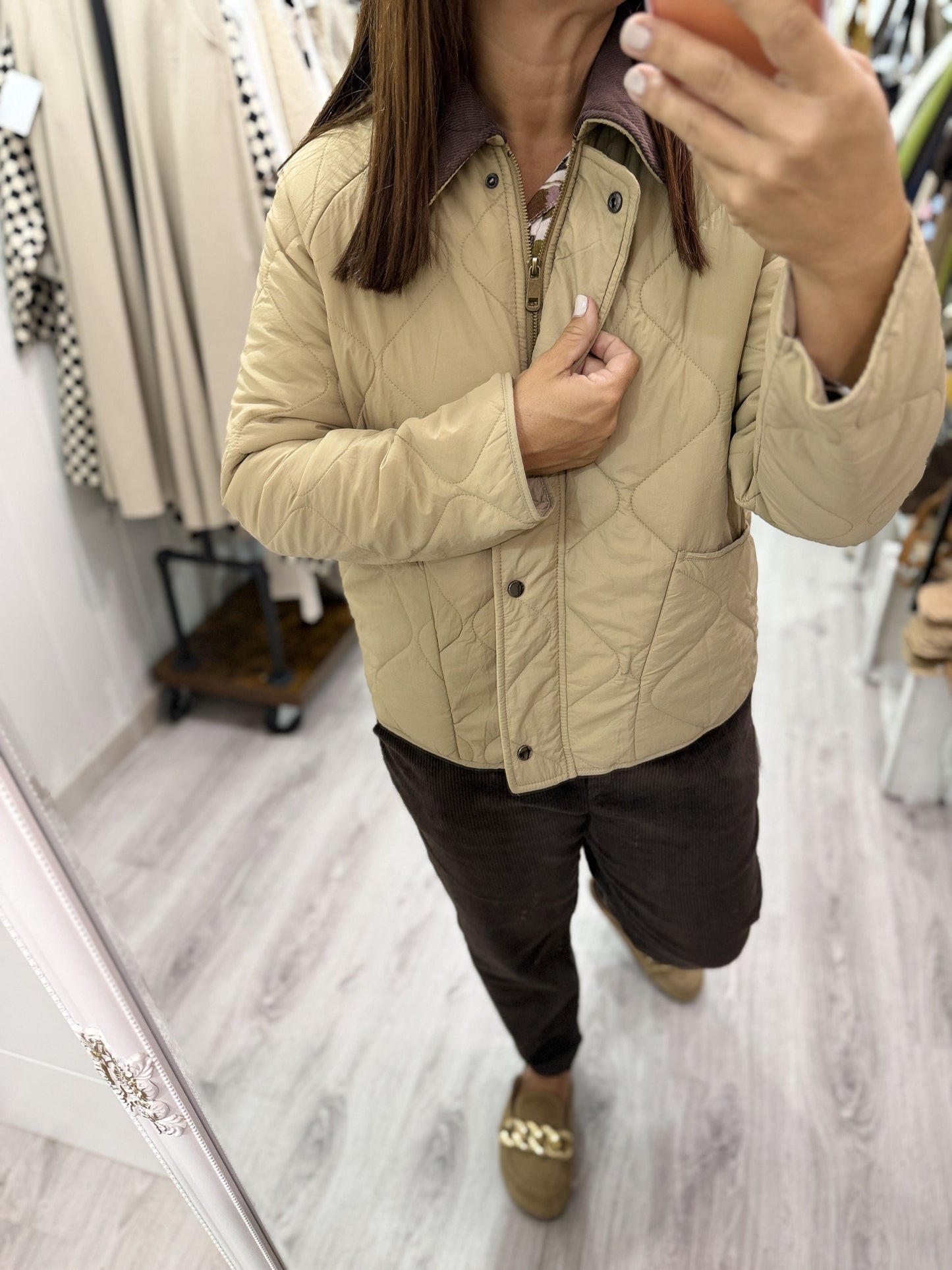 Chaqueta Acolchada cuello pana beige