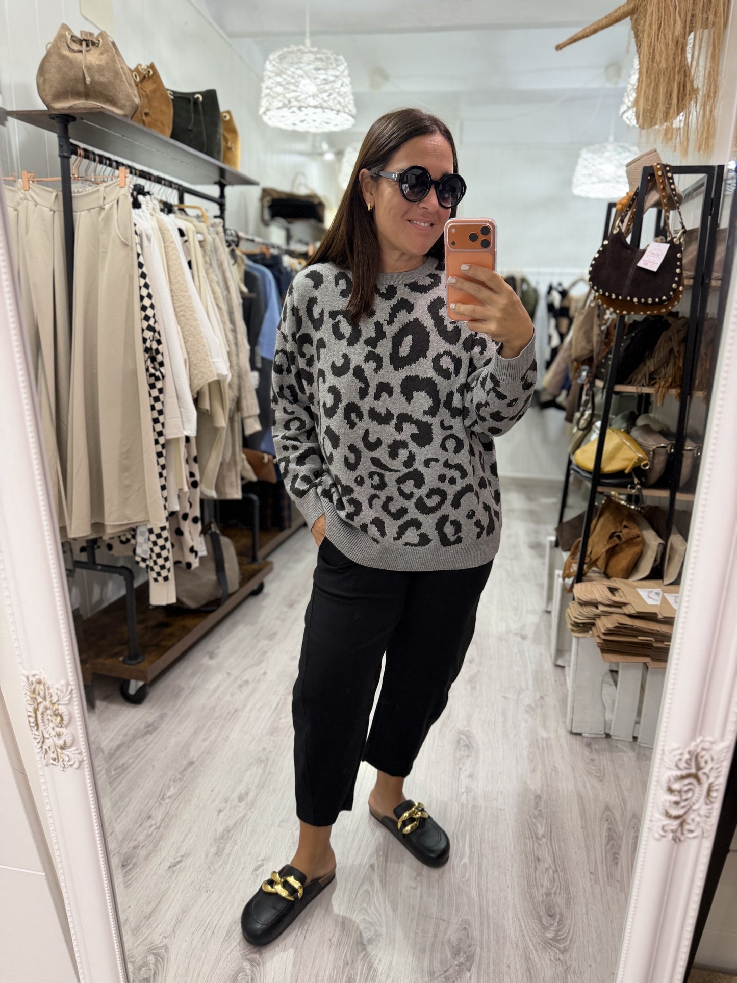 Pantalón Sakura punto roma negro