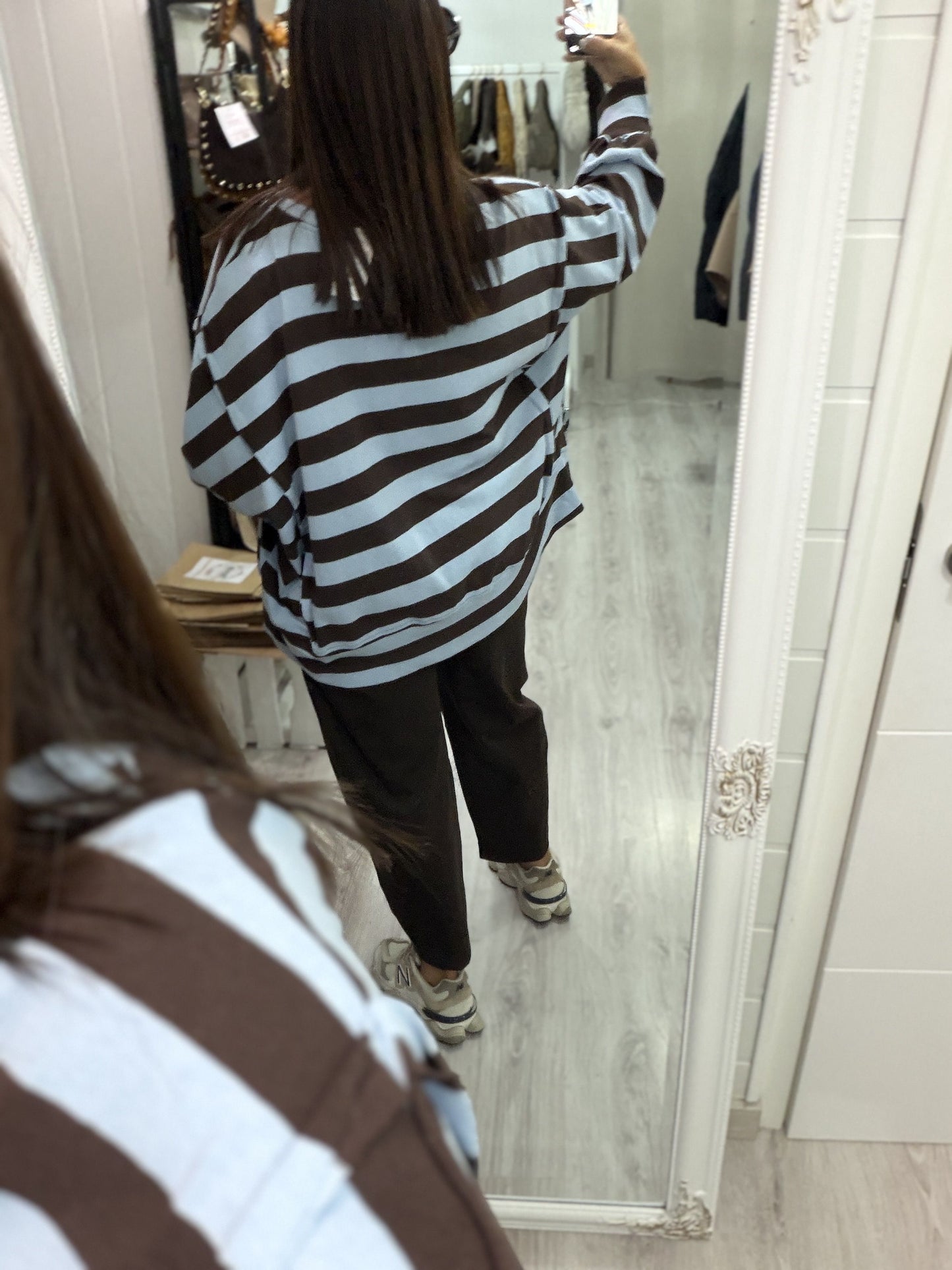 Sudadera Rugby oversize celeste y chocolate