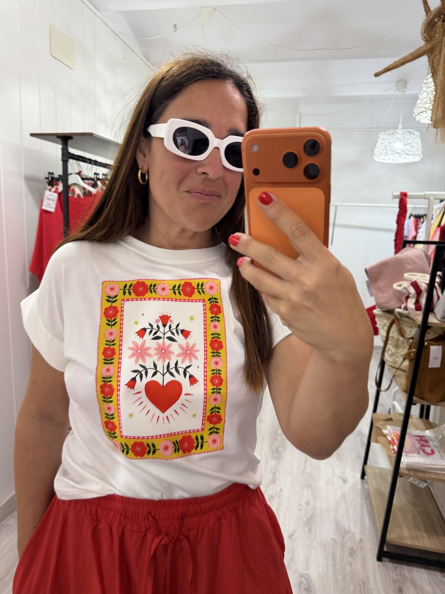 Camiseta Corazón Flores