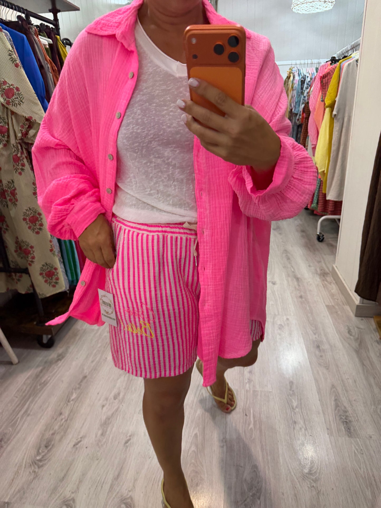 Pantalón corto Ciao Bella rayas fluor fucsia