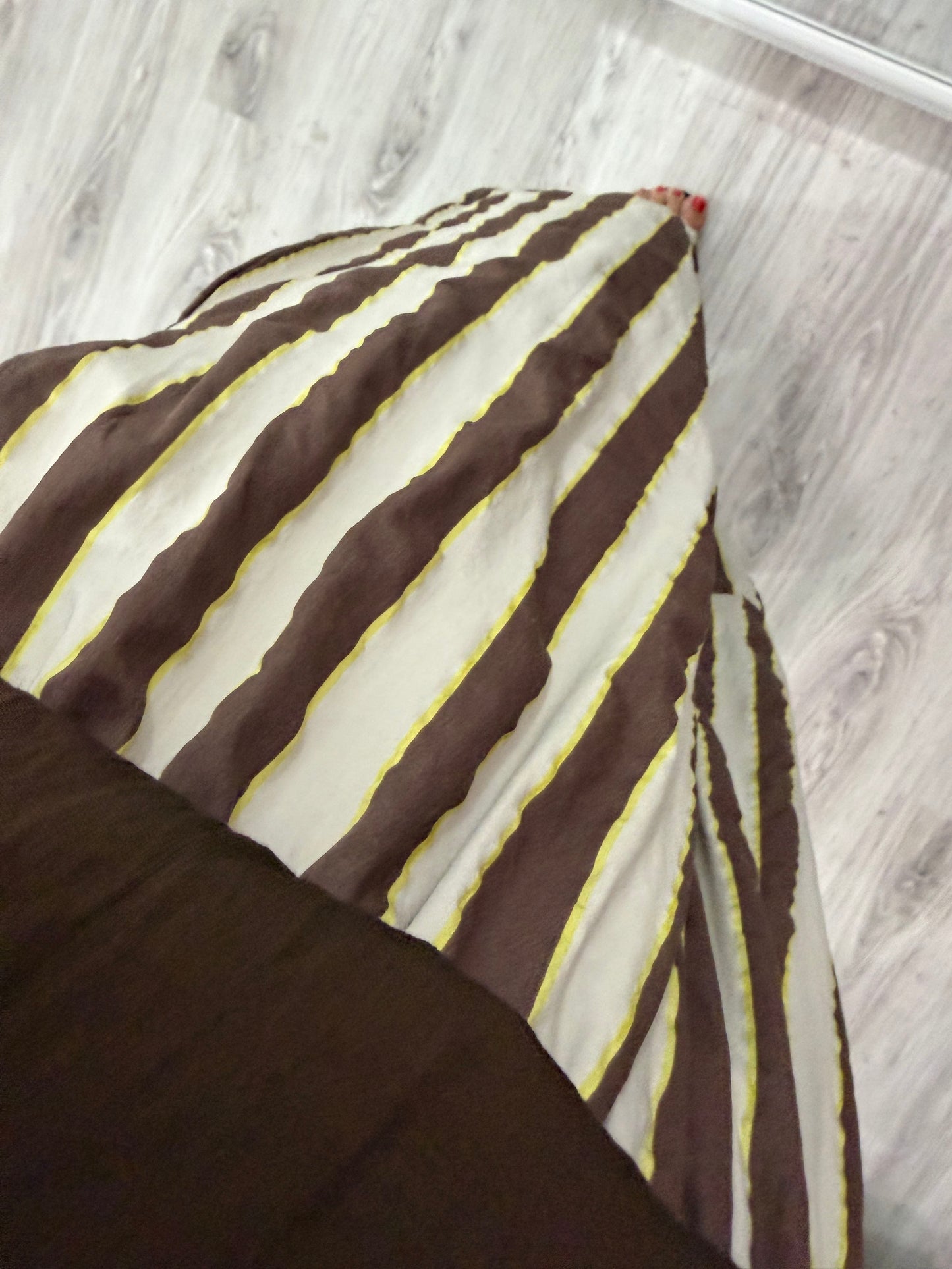 Pantalón Corfú doble raya Chocolate, beige y amarillo