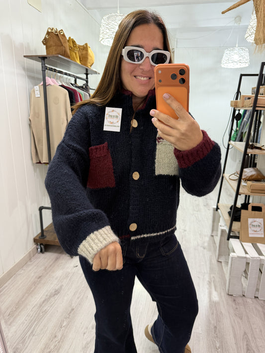 Chaqueta Aneto marino y burdeos