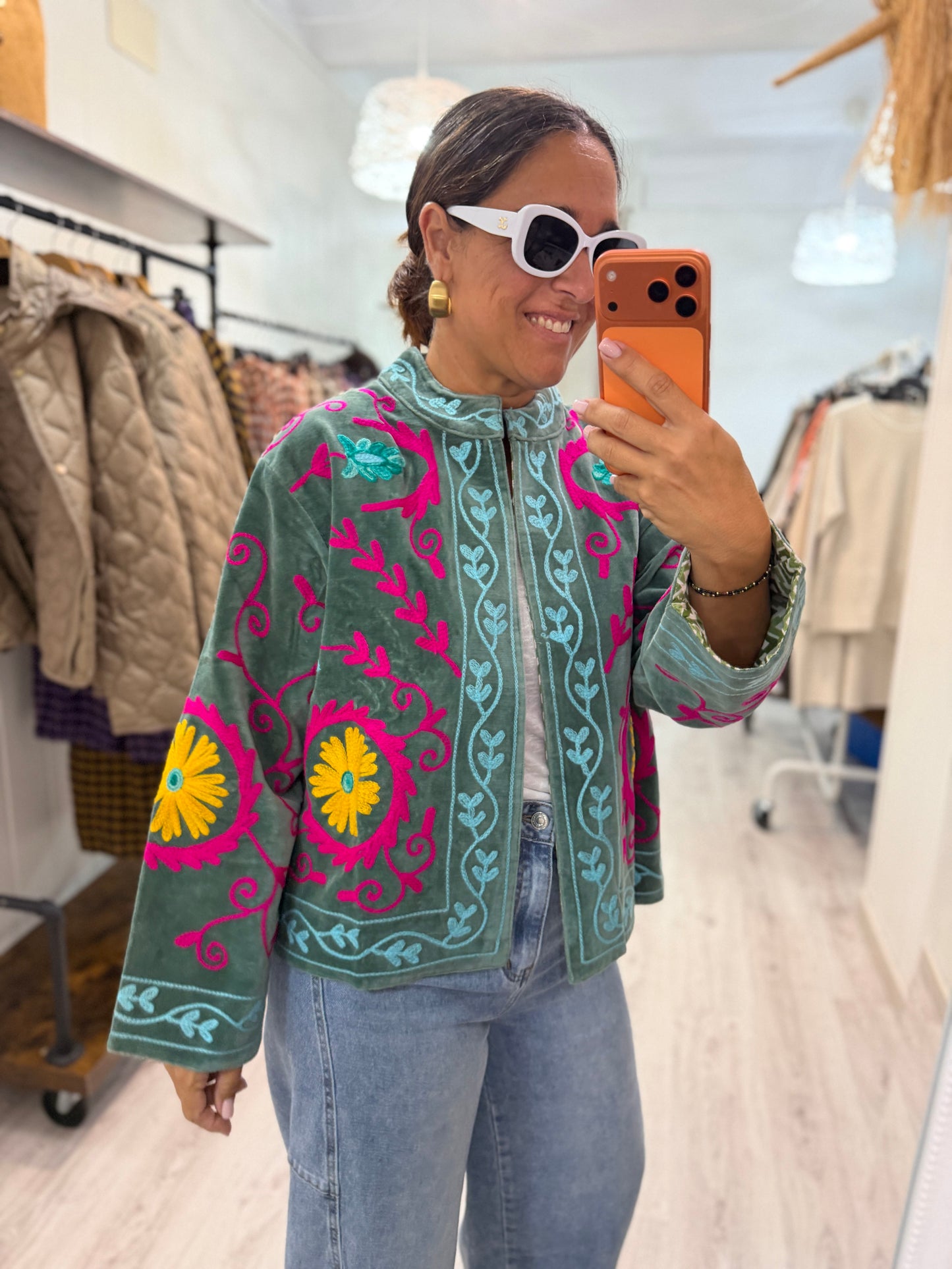 Chaqueta Suzani terciopelo turquesa, fucsia, amarillo