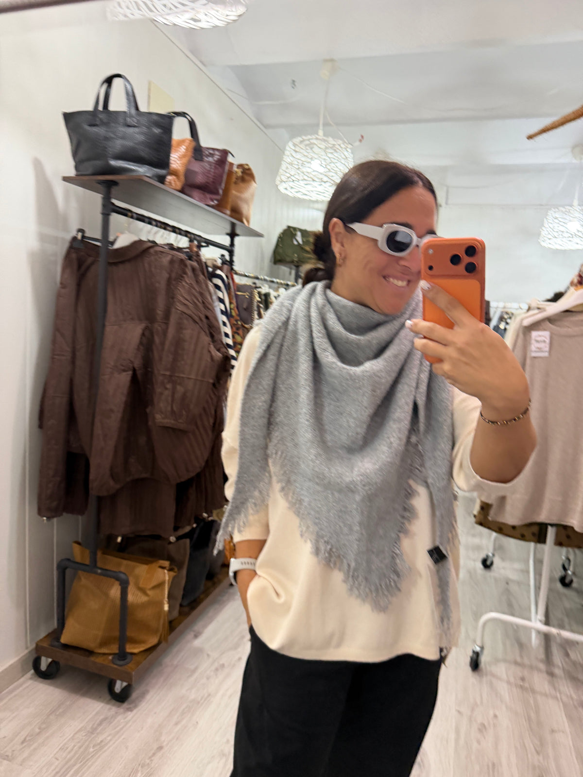 Bandana Alaska punto suave fleco gris