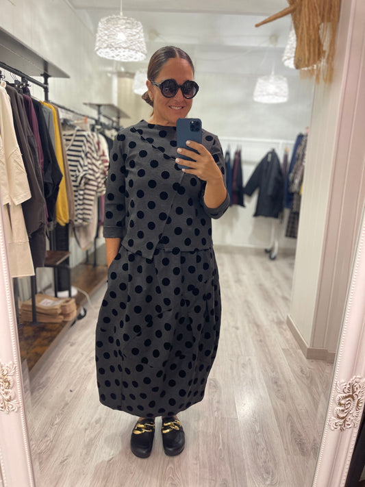 Camiseta Topos punto roma gris