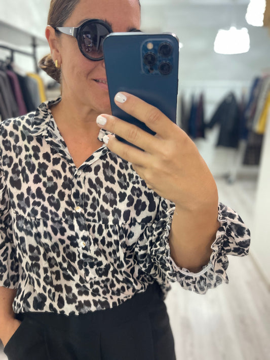 Blusa Akita animal print
