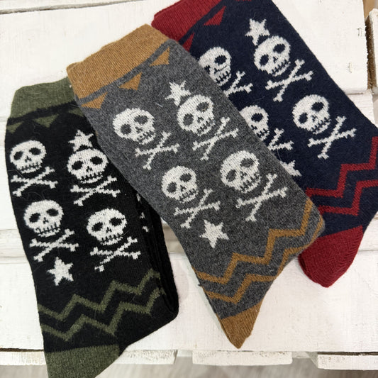 Pack 3 calcetines hombre calaveras y estrellas 1