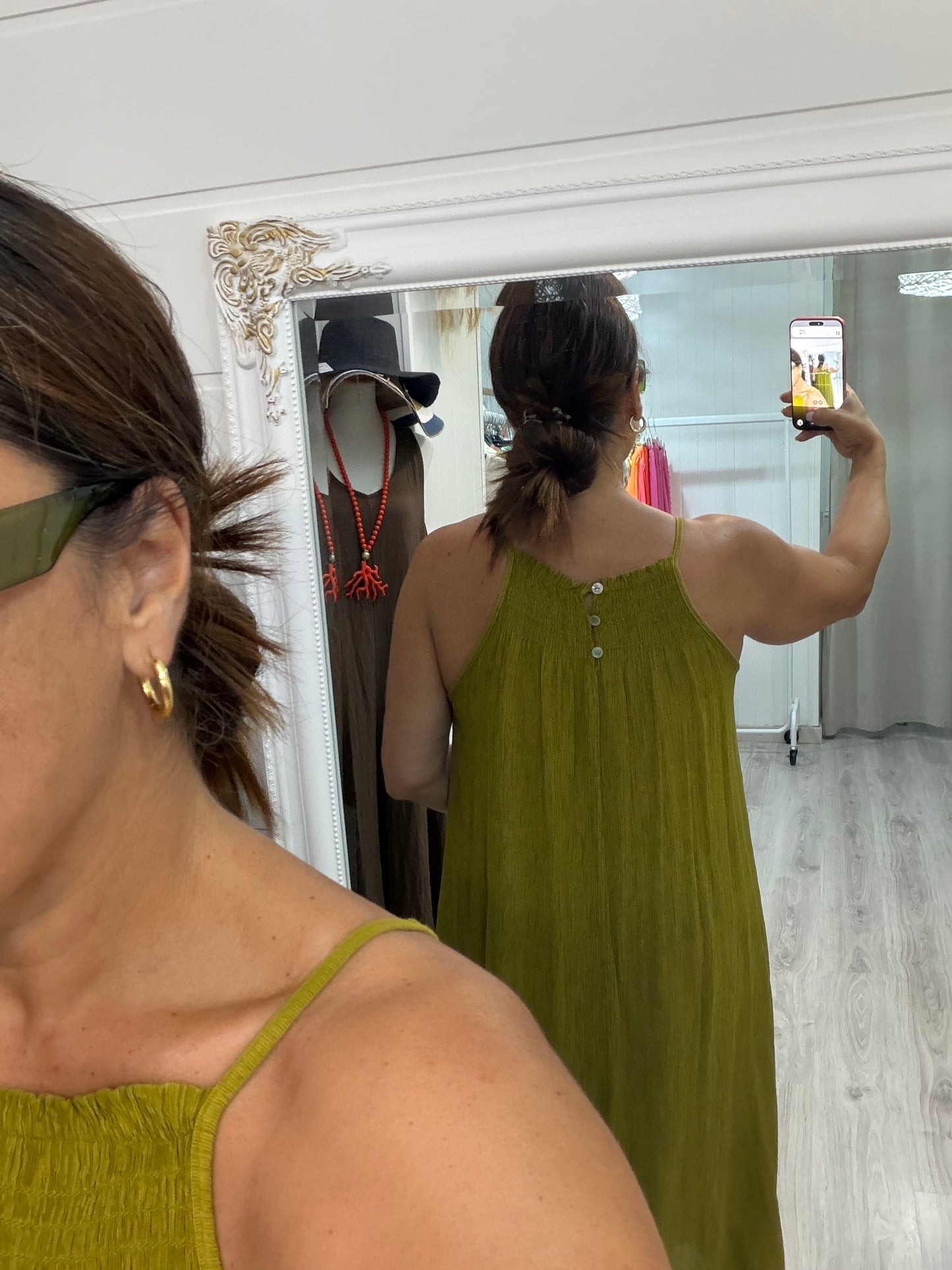 Vestido minimal botones espalda pistacho
