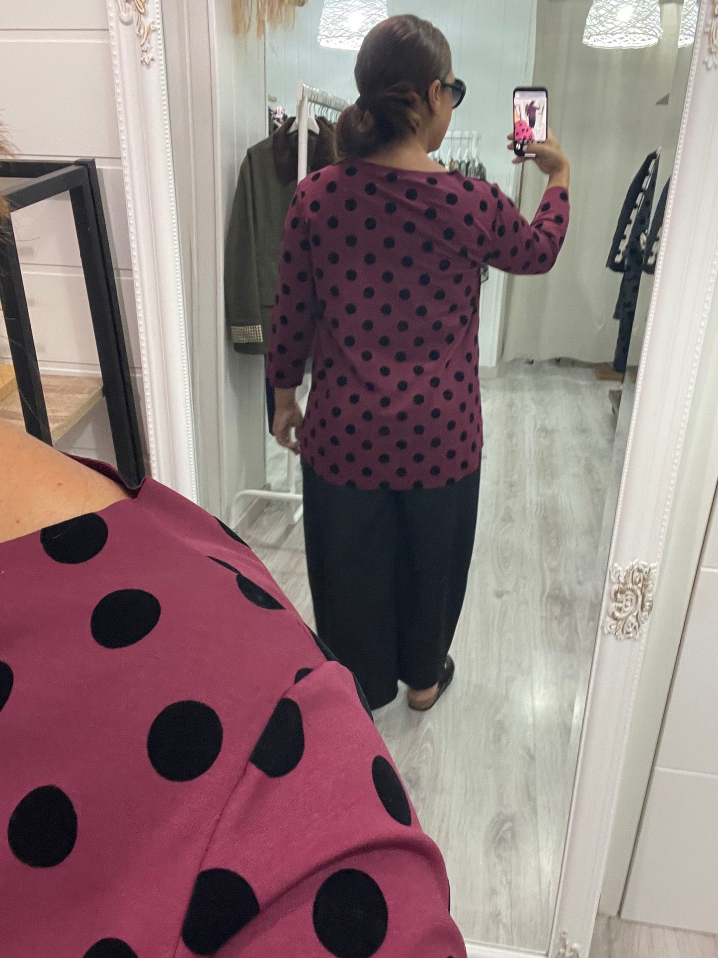 Camiseta Keiko topos burdeos
