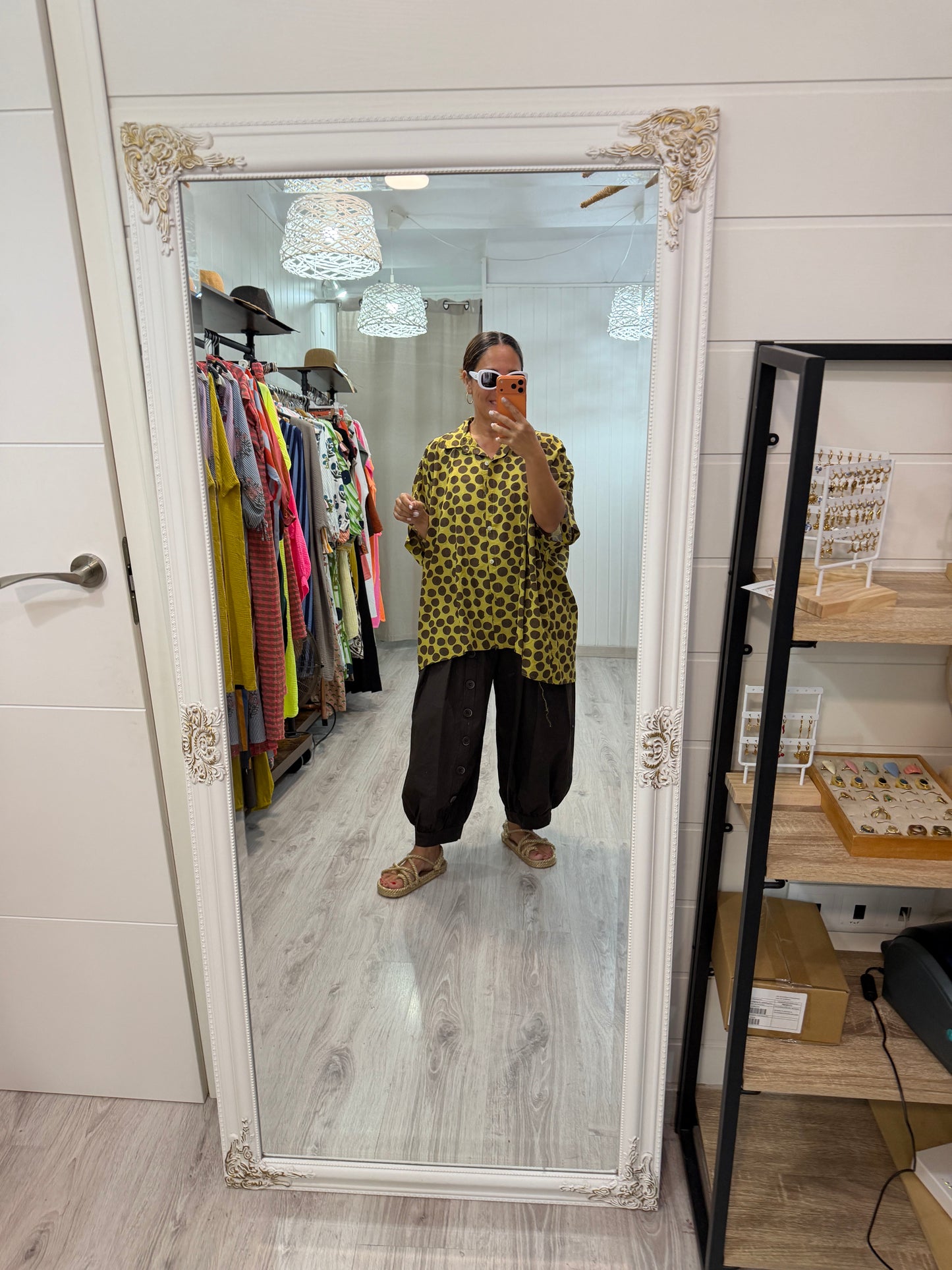 Blusón Lola oversize topos pistacho