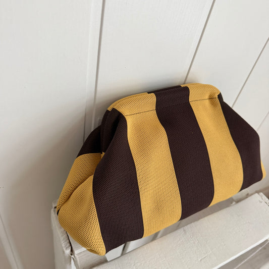 Bolso mano y bandolera Rayas mostaza y chocolate