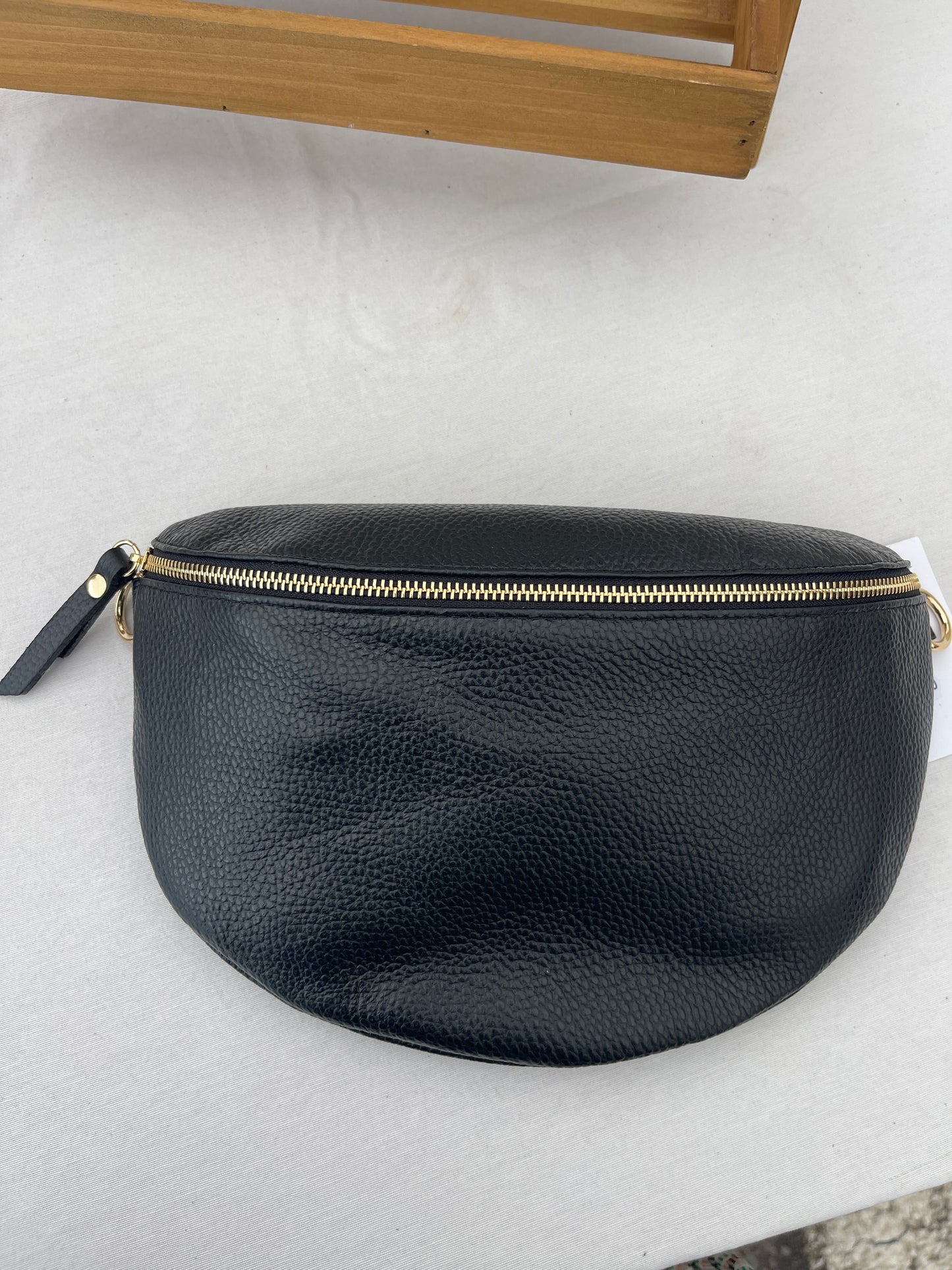 Riñonera bandolera 100% piel negro - GRANDE