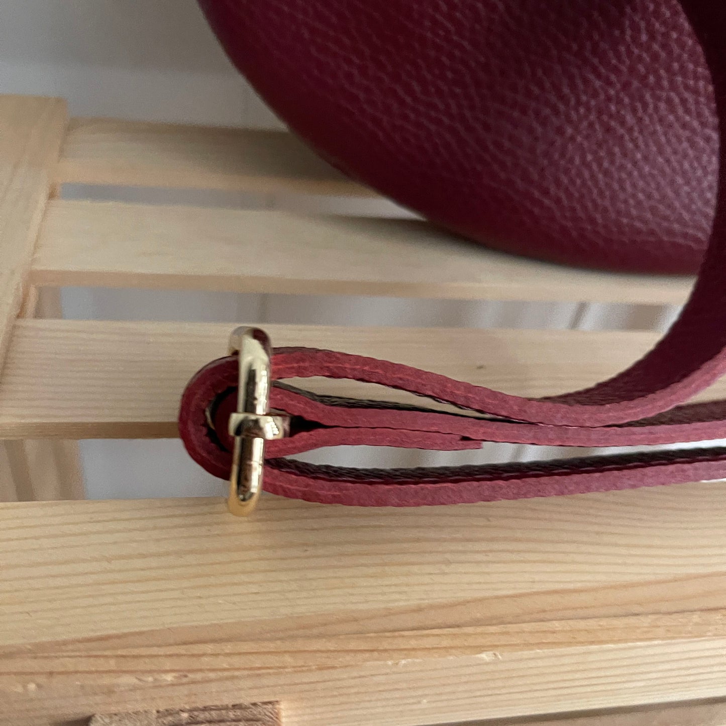 Riñonera bandolera 100% piel burdeos - GRANDE