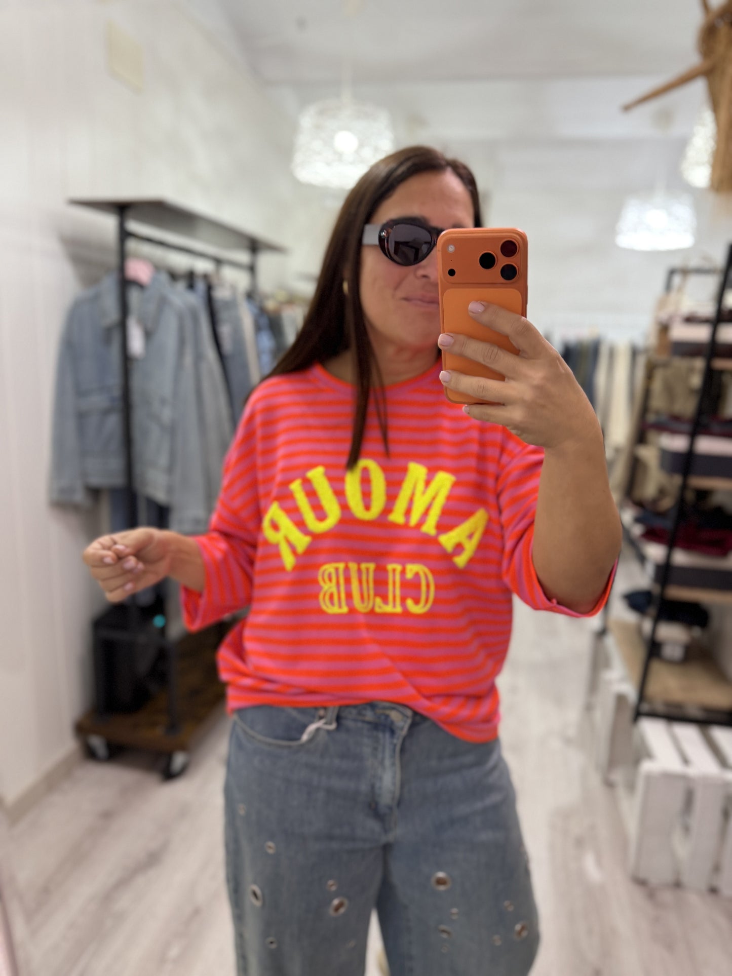 Sudadera Amour Club fluor coral y rosa