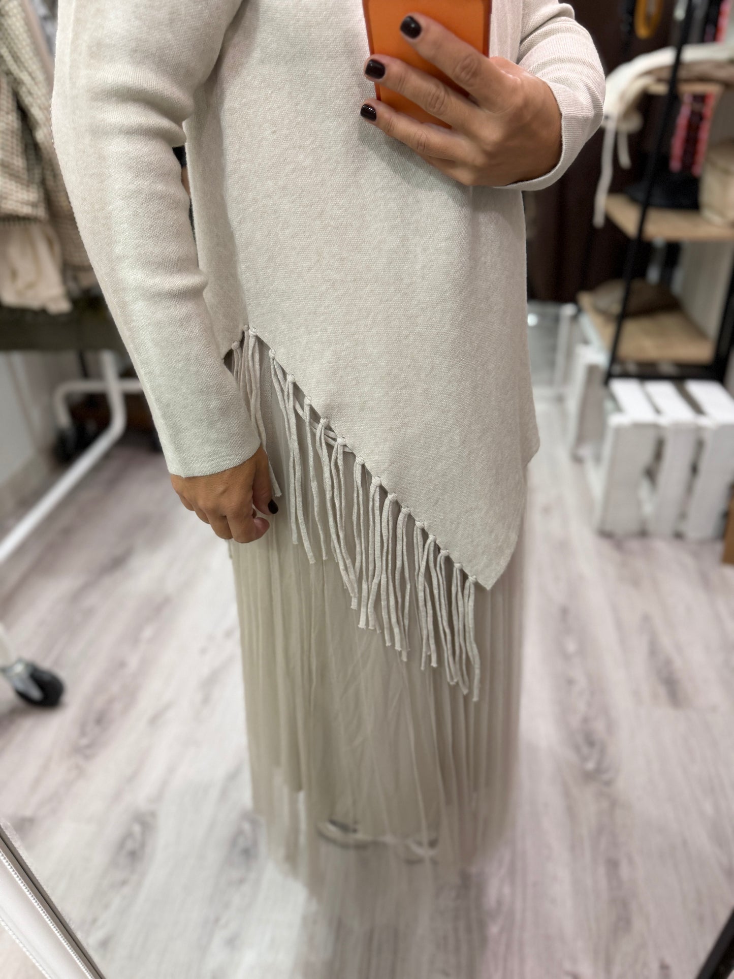 Vestido y jersei Tulle beige