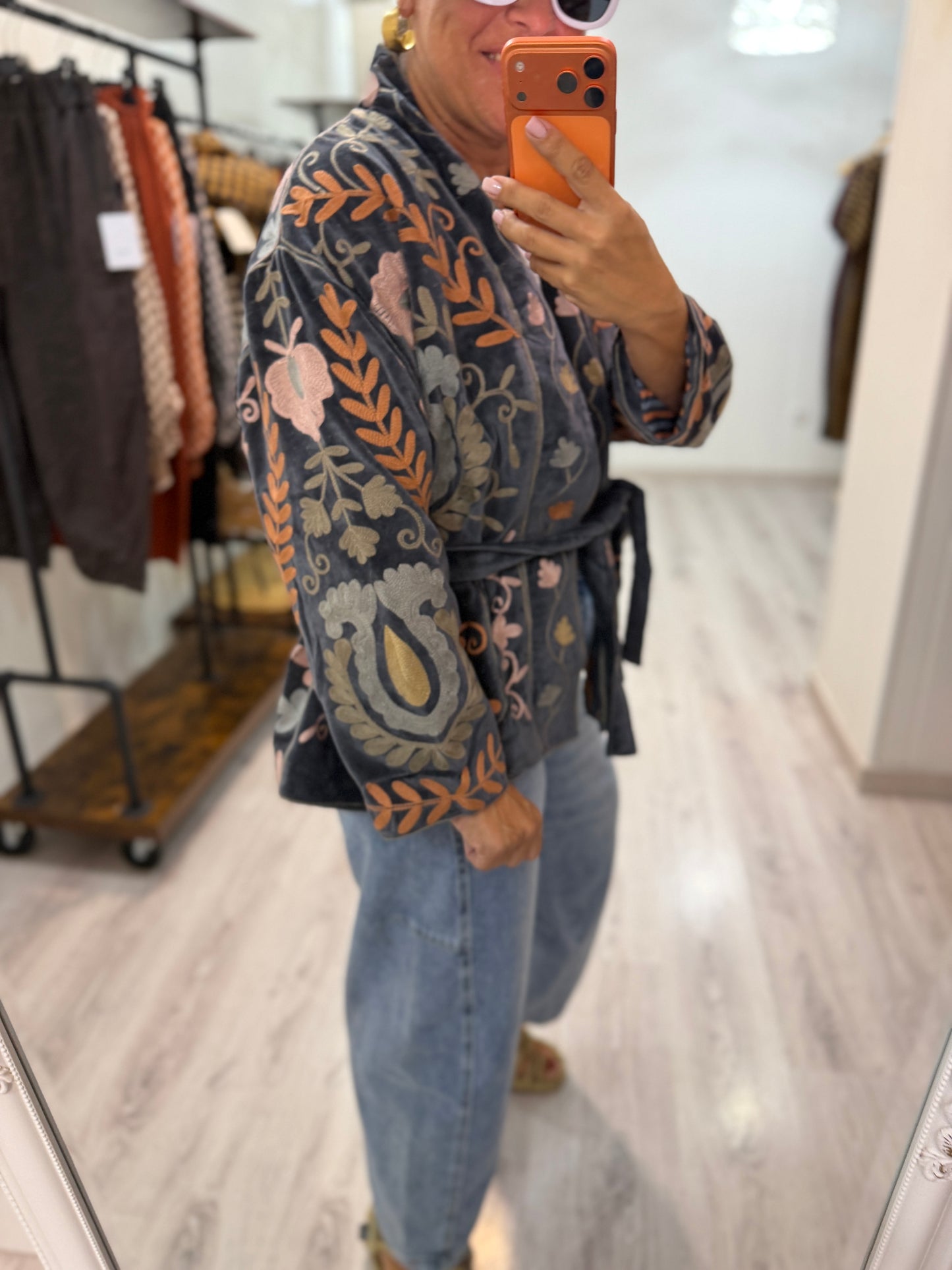 Chaqueta Suzani terciopelo kimono gris
