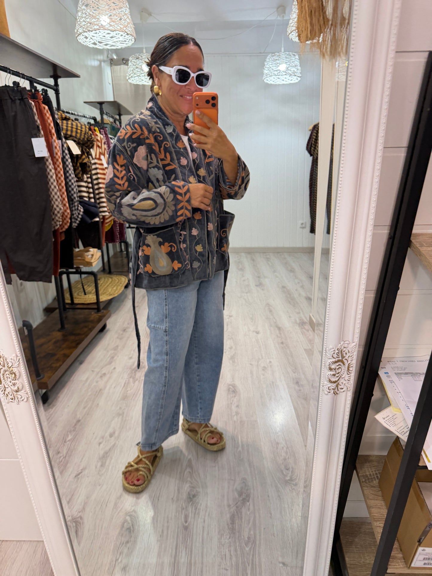 Chaqueta Suzani terciopelo kimono gris