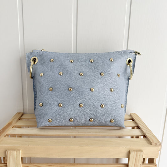 Bolso Piel Bandolera Tachitas azul cielo