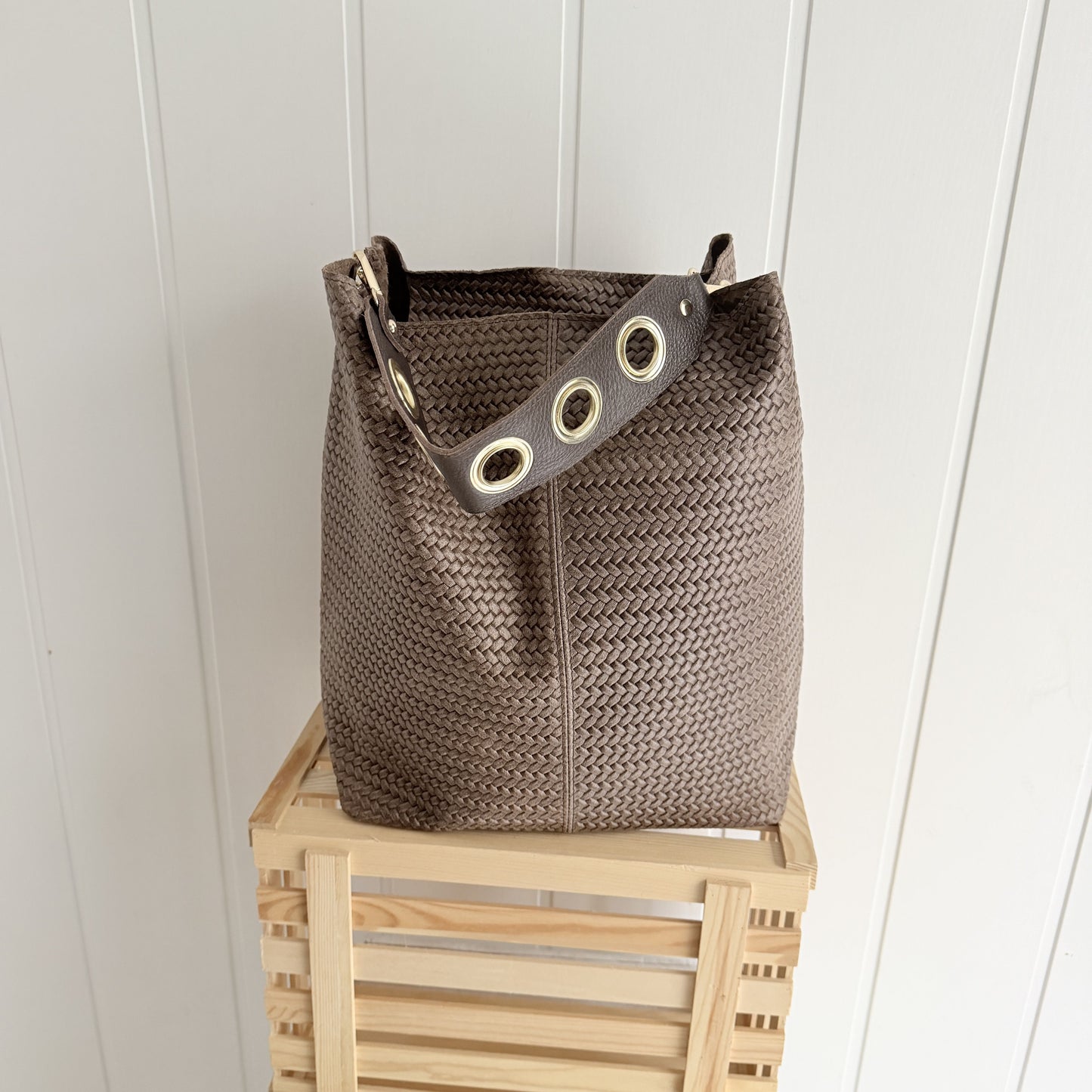 Bolso Piel Cube efecto trenzado taupe