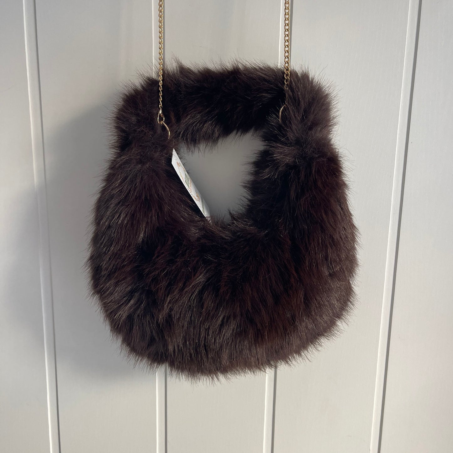 Bolso Fluffy mini chocolate - con cadena bandolera