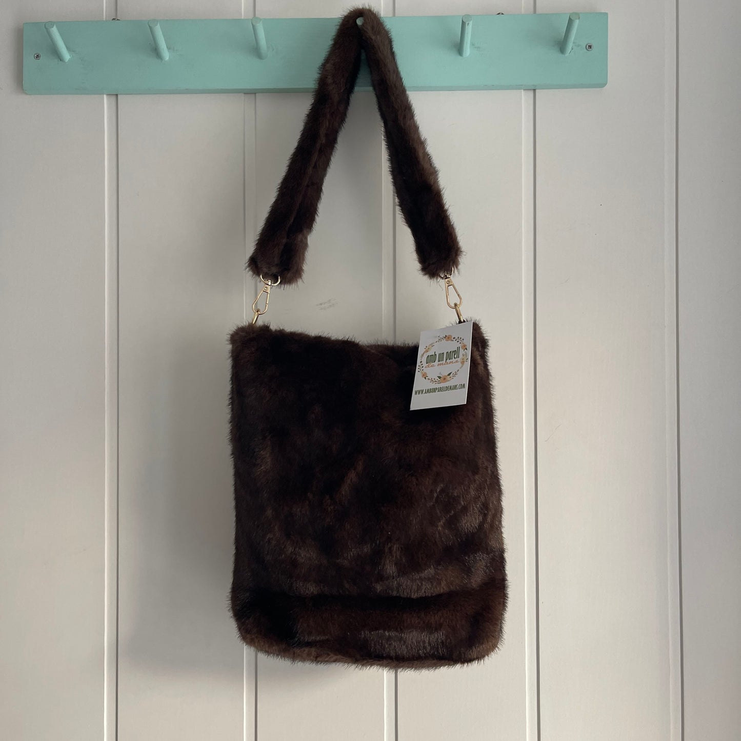 Bolso Fluffy Cube chocolate