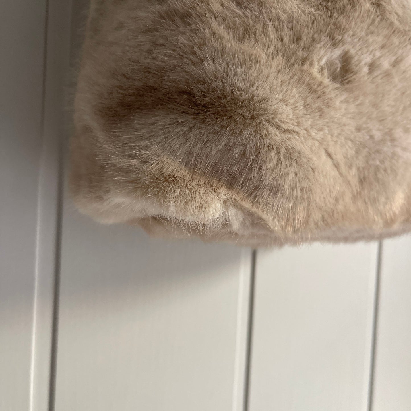 Bolso Fluffy Cube beige