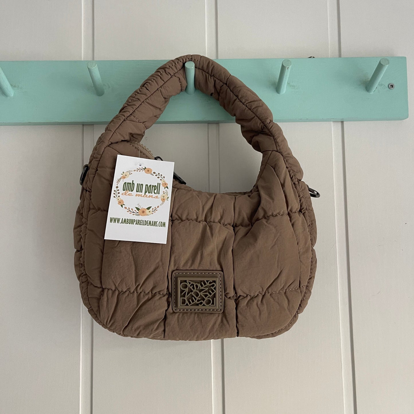 Bolso Mini Scrunch camel - de mano y bandolera