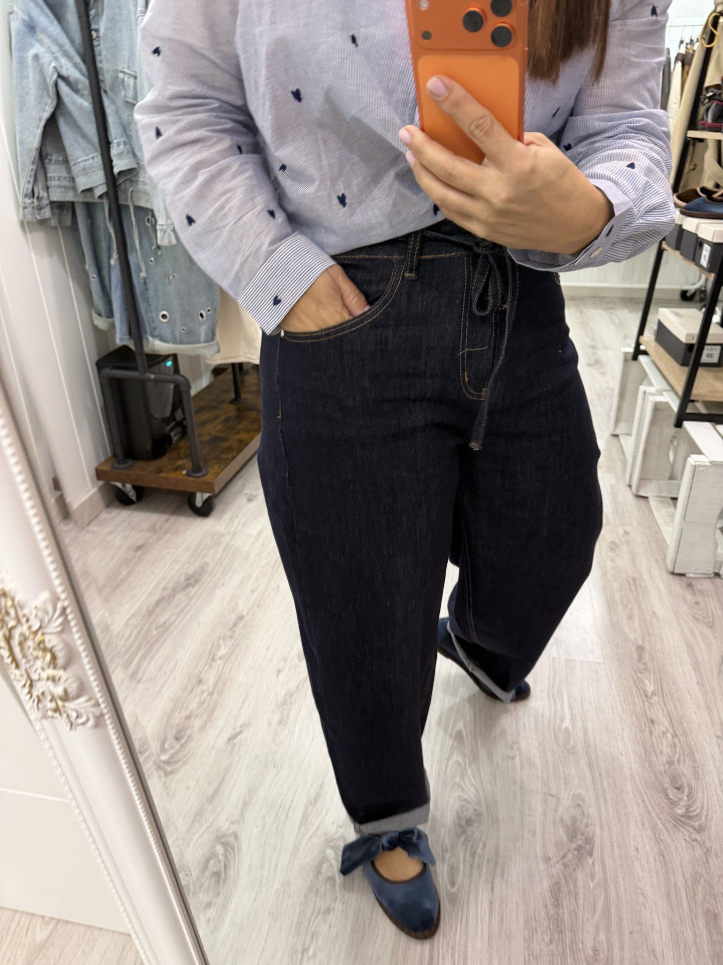 Pantalón Jeans Mom Fit