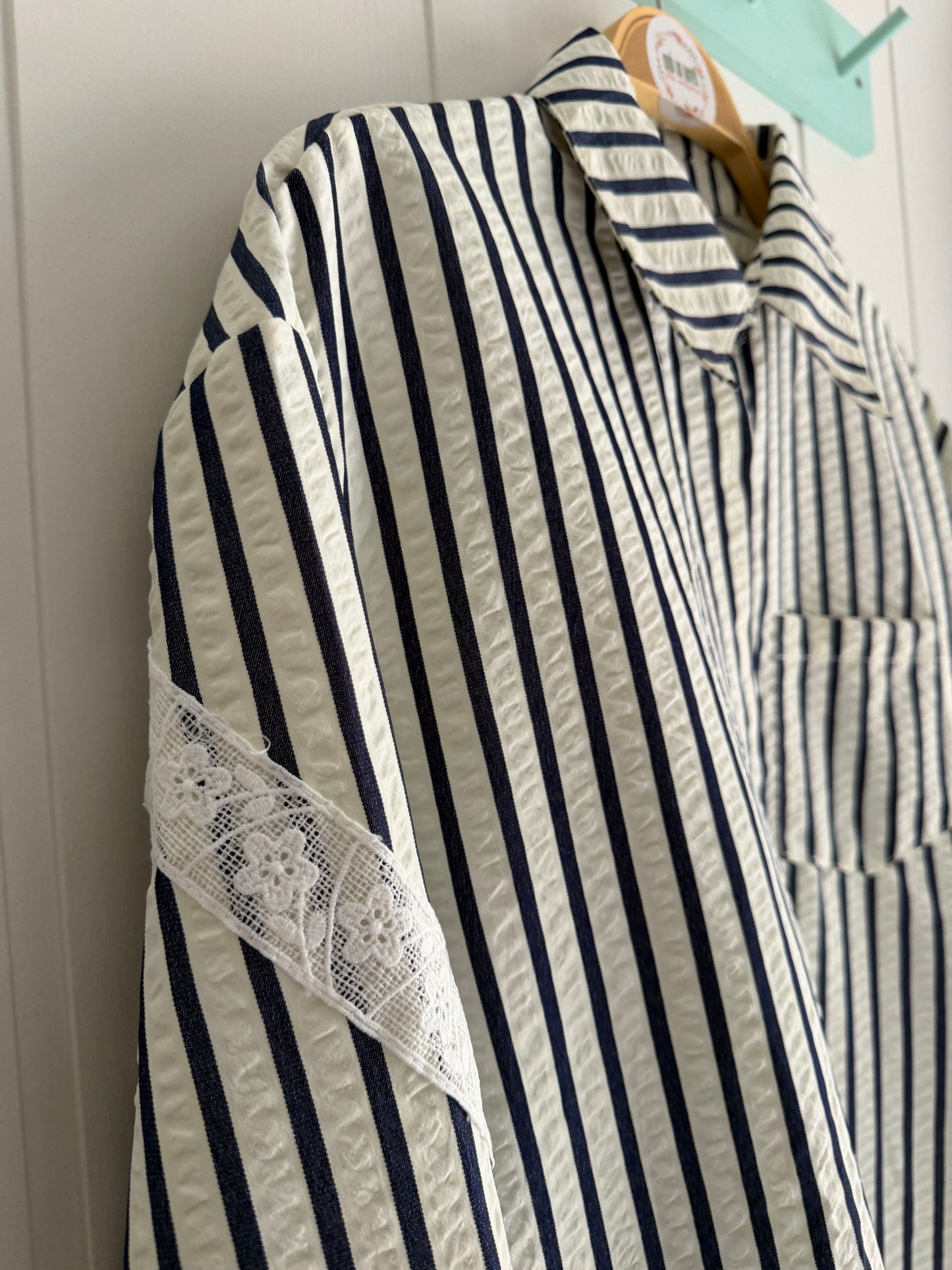 Camisa Love rayas marino