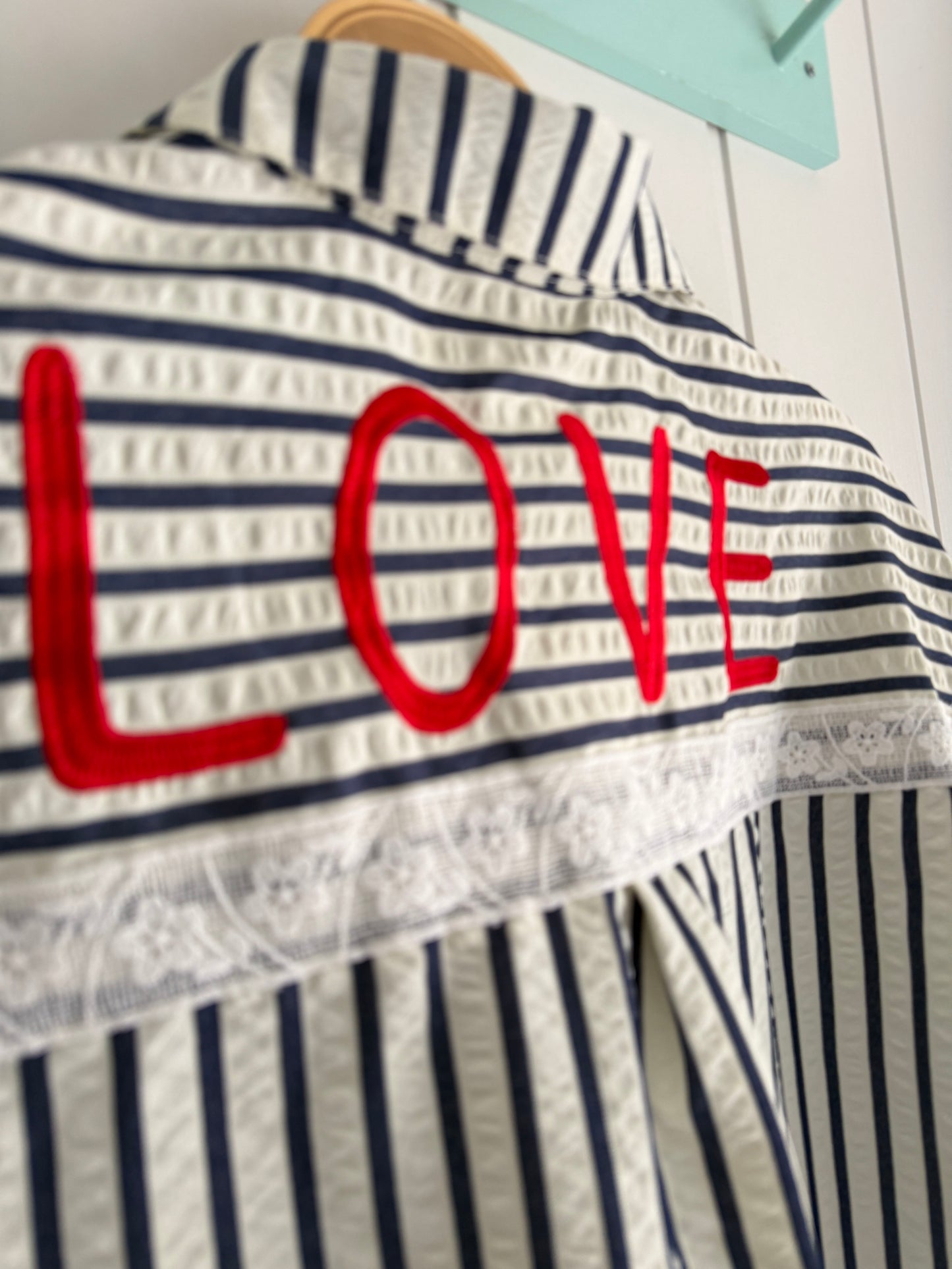 Camisa Love rayas marino