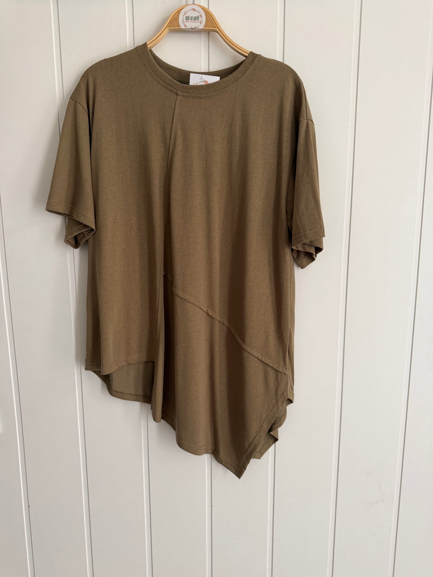 Camiseta June kaki