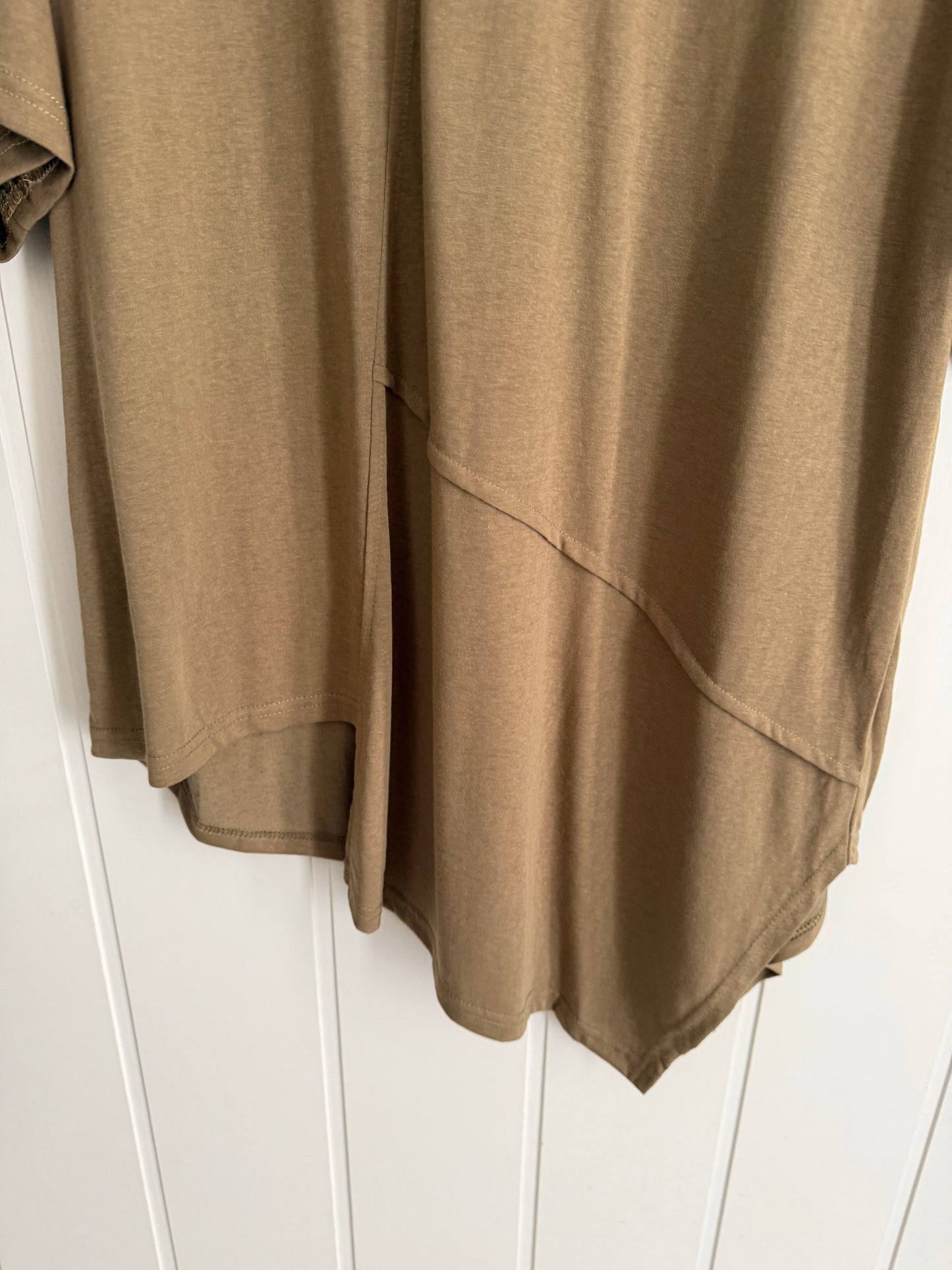 Camiseta June kaki