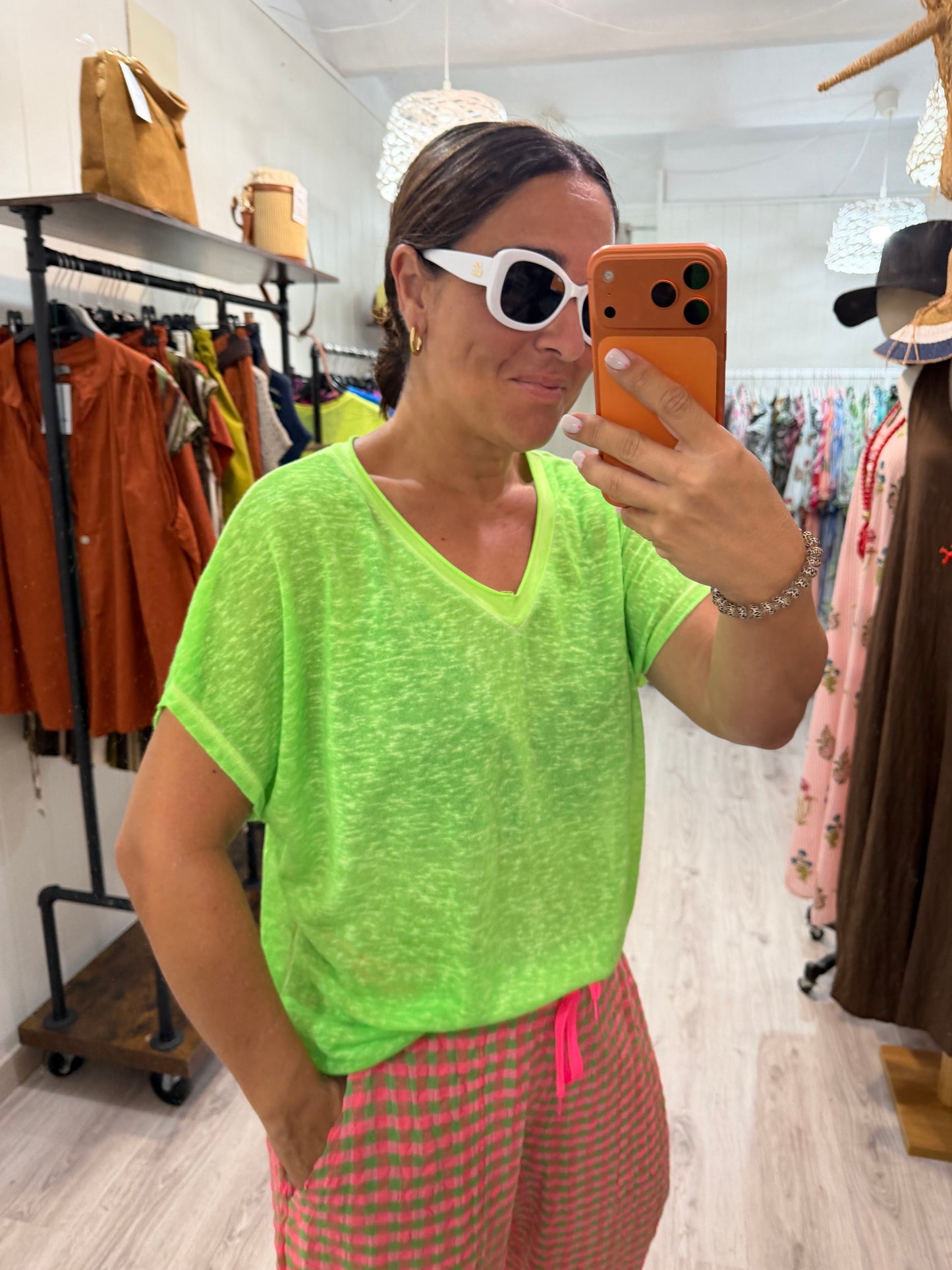 Camiseta Boho manga corta verde fluor