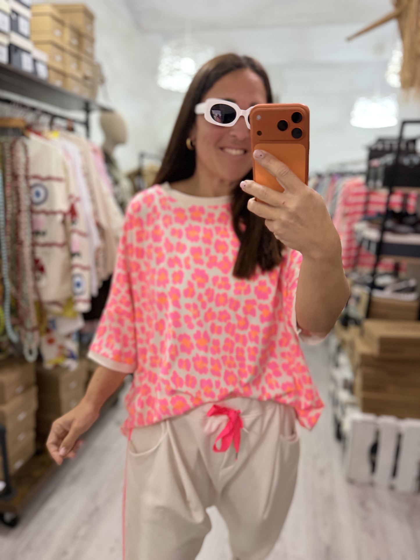 Camiseta Oversize animal print fucsia y naranja