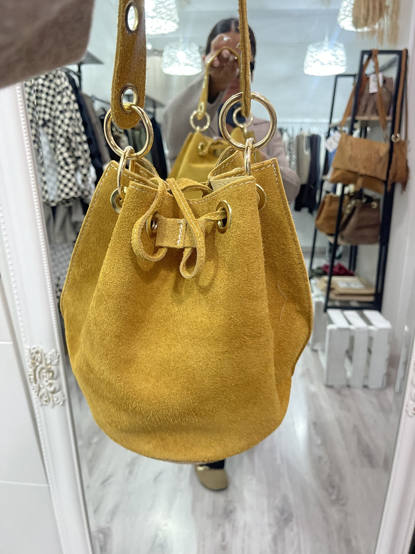 Bolso Bombonera piel mostaza
