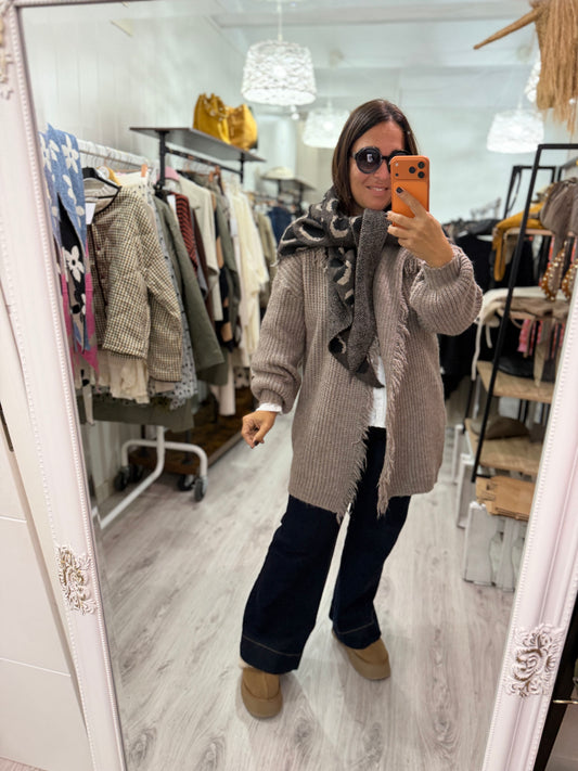 Chaqueta Flecos taupe