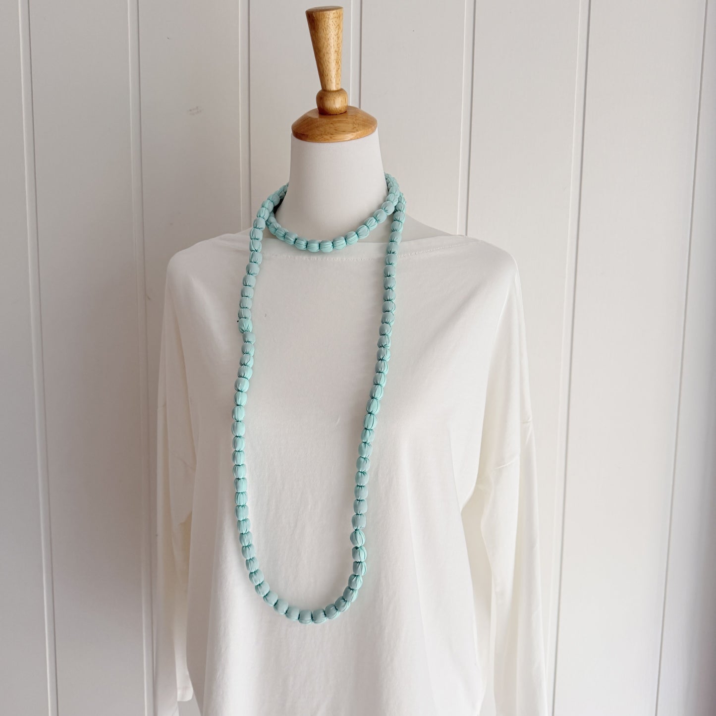 Maxi collar bolas seda turquesa