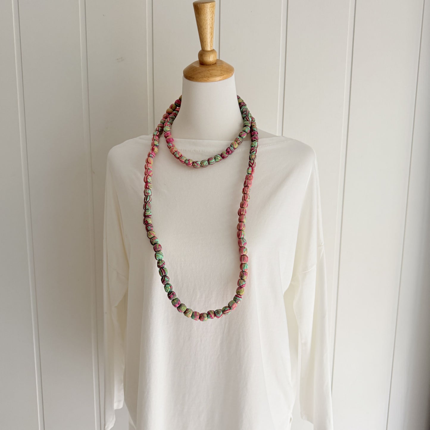 Maxi collar bolas seda estampado rosa y mint