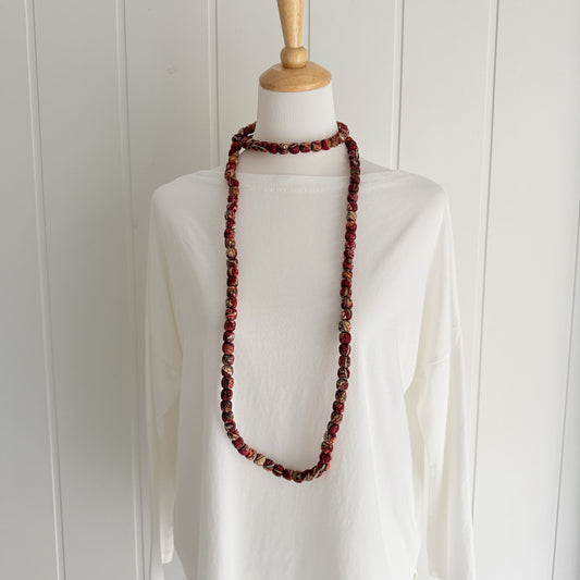 Maxi collar bolas seda estampado teja