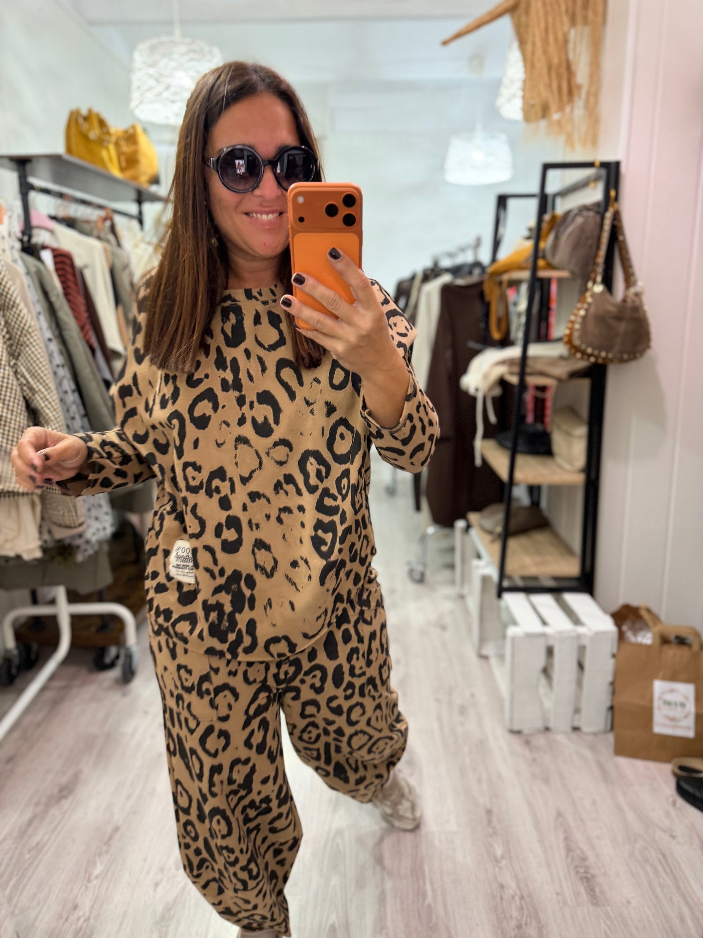 Conjunto Animal print oversize camel