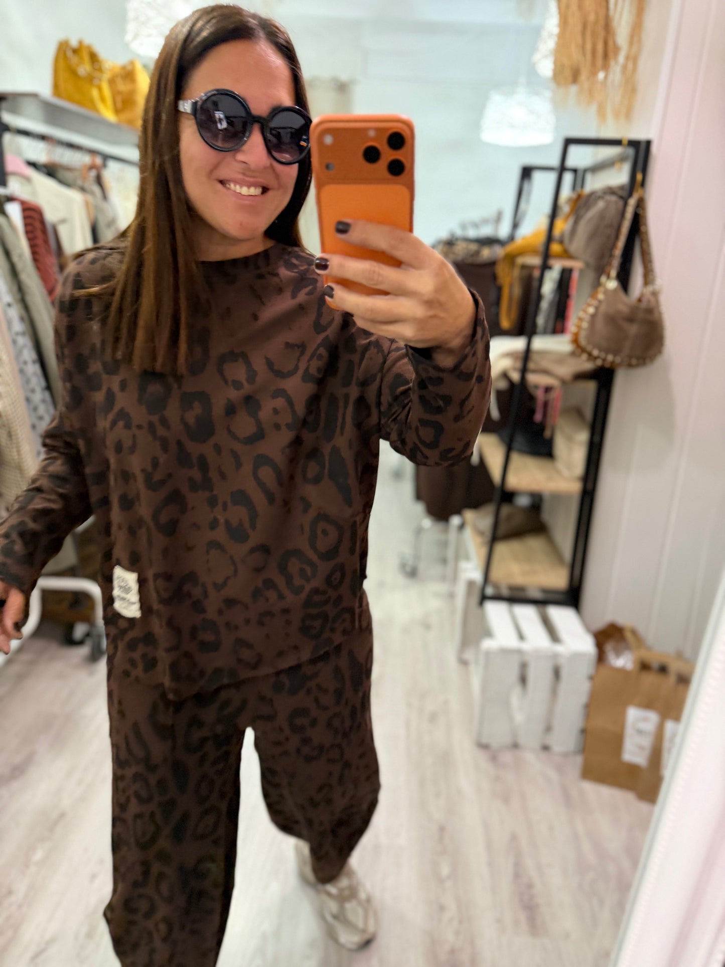 Conjunto Animal print oversize chocolate