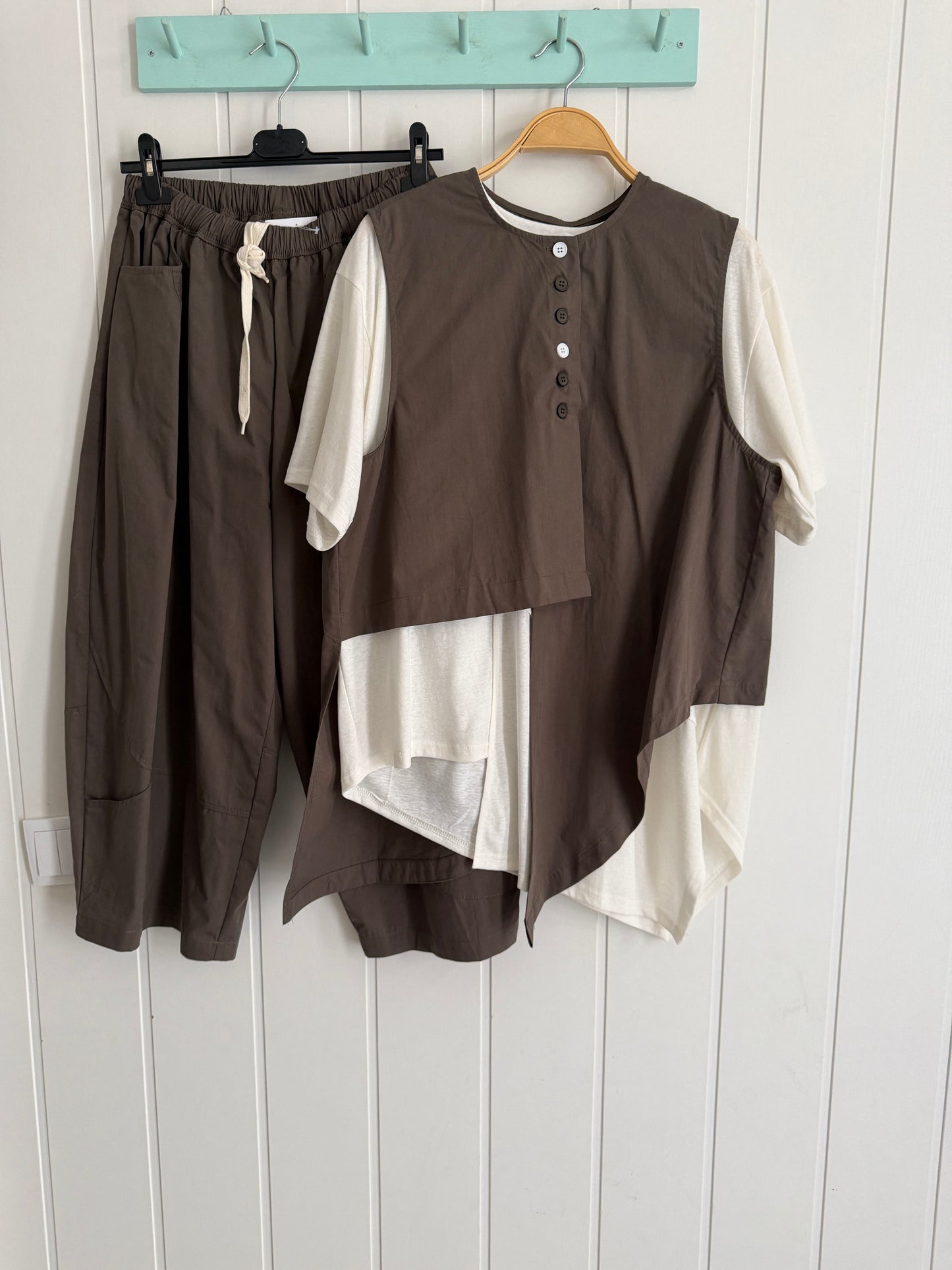 Camiseta June blanco roto