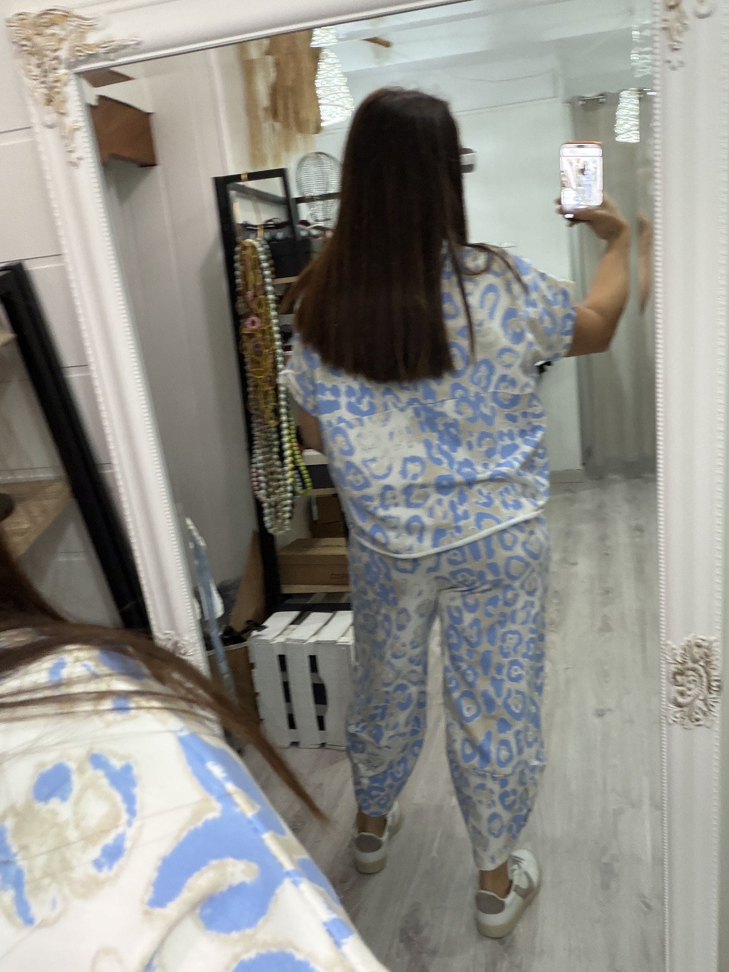 Conjunto Jogger animal print azul cielo